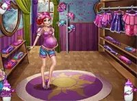 Royal Maternity Runway Stylist